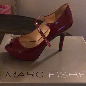 Red pumps